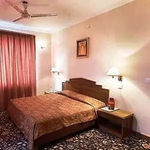 Quality Inn Himdev Shimla 3*,  India